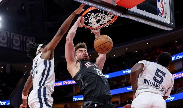 轰33+9+6！火箭23岁王牌中锋复活，杜兰特大赞：和我配合越发默契